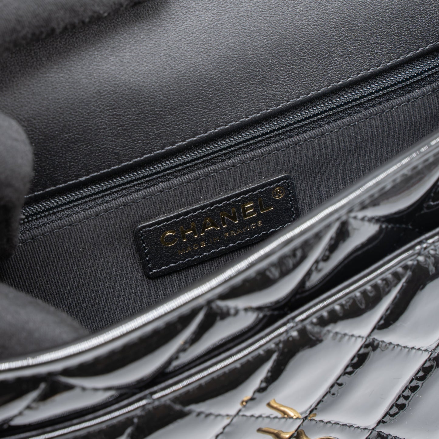 Chanel 22K Top Handle Messenger Bag Patent Leather Black Brushed  (Microchip)