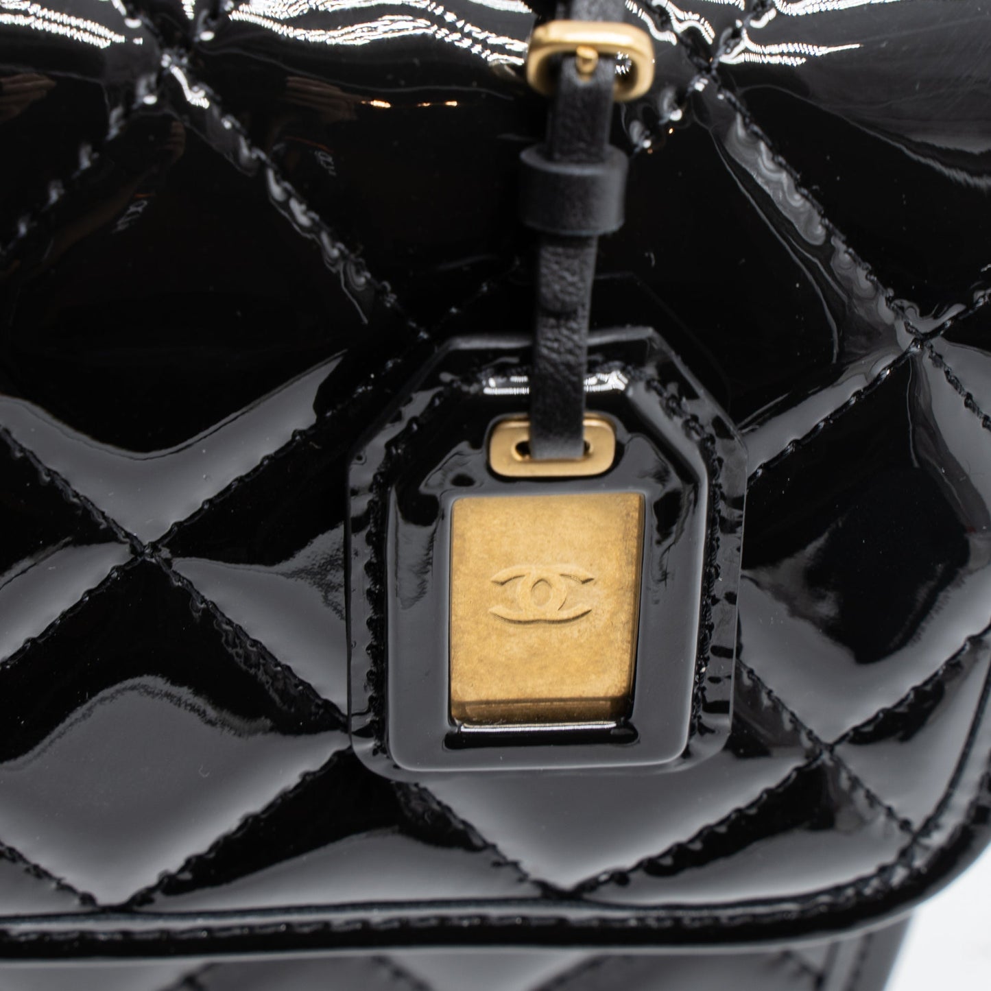 Chanel 22K Top Handle Messenger Bag Patent Leather Black Brushed  (Microchip)