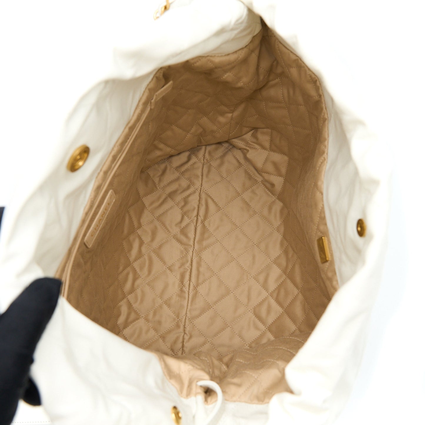 Chanel Large 22 Bag Calfskin White Brushed  (Microchip)