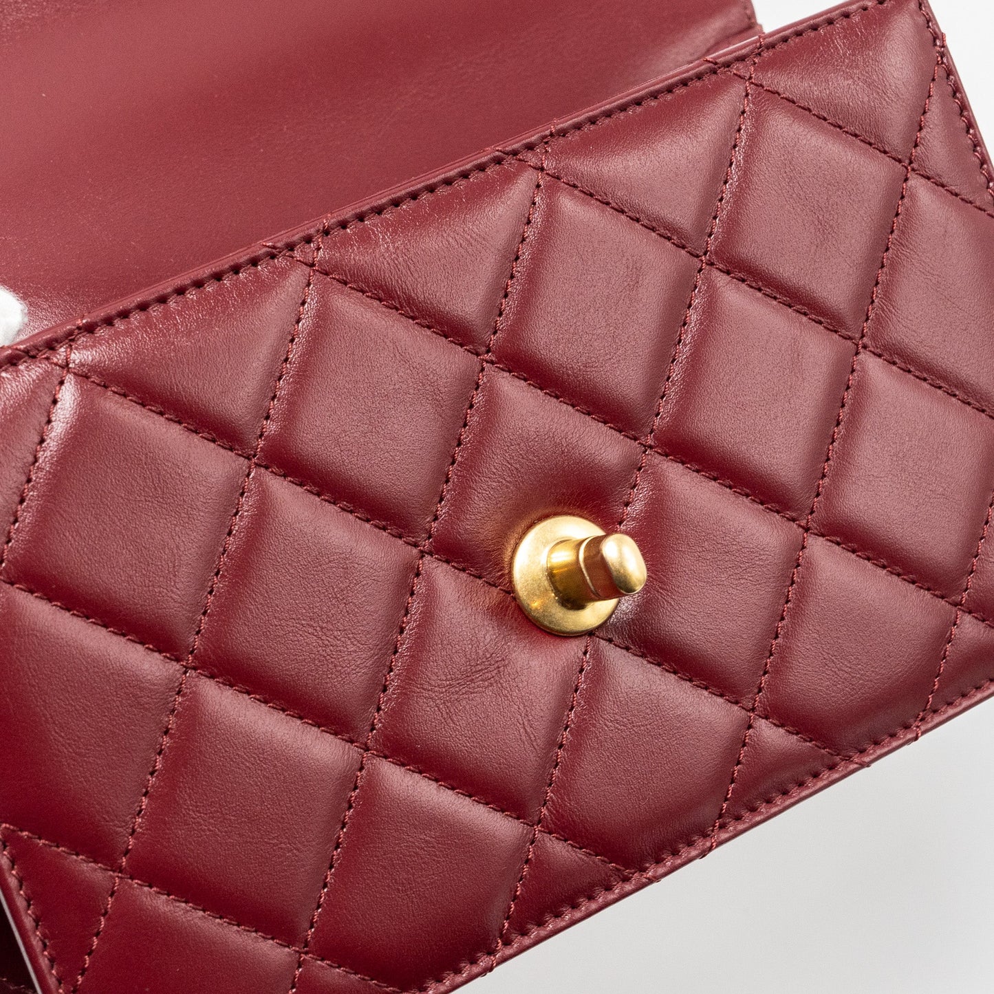 Chanel Gold Crush mini Flap bag Calfskin Red  (microchip)