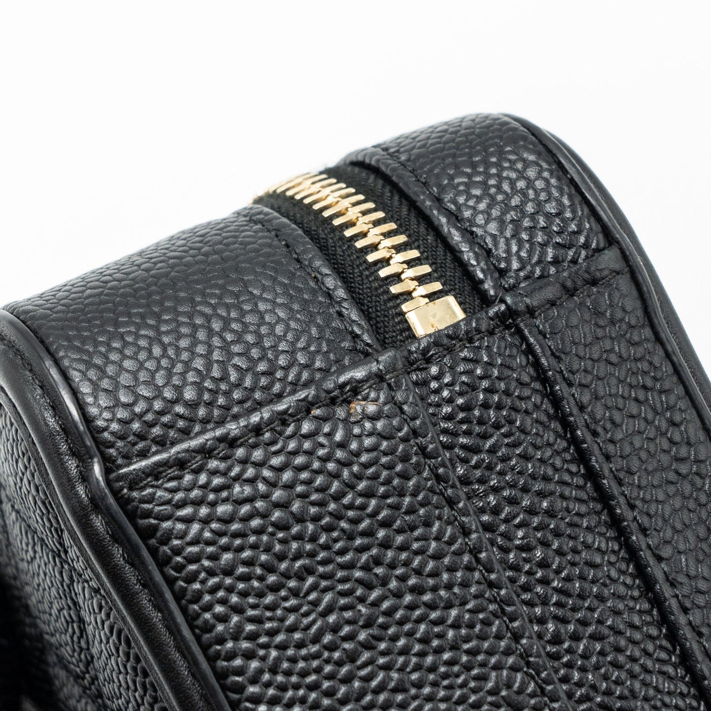 Chanel mini filigree vanity case Caviar black