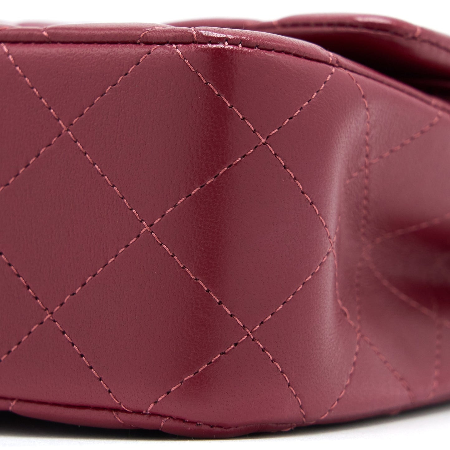Chanel Medium Classic Flap Bag Lambskin Dark Red L (Microchip)