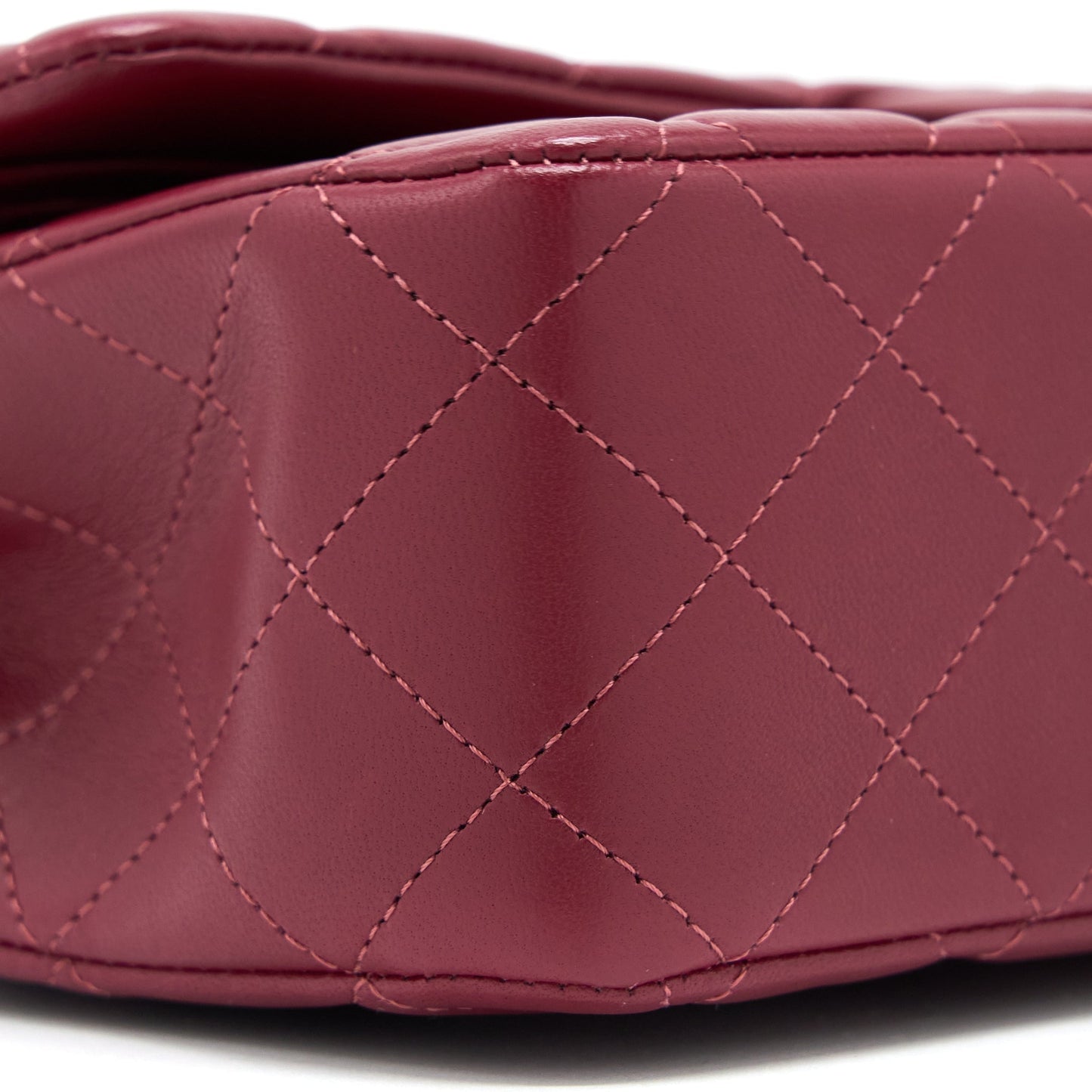 Chanel Medium Classic Flap Bag Lambskin Dark Red L (Microchip)