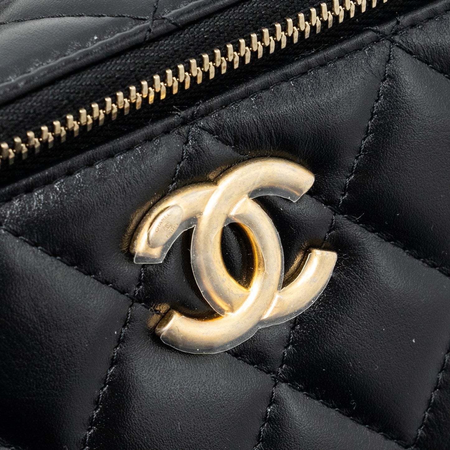 Chanel 24c Gold Crush Long Vanity Case Shiny Calfskin Black  (microchip)
