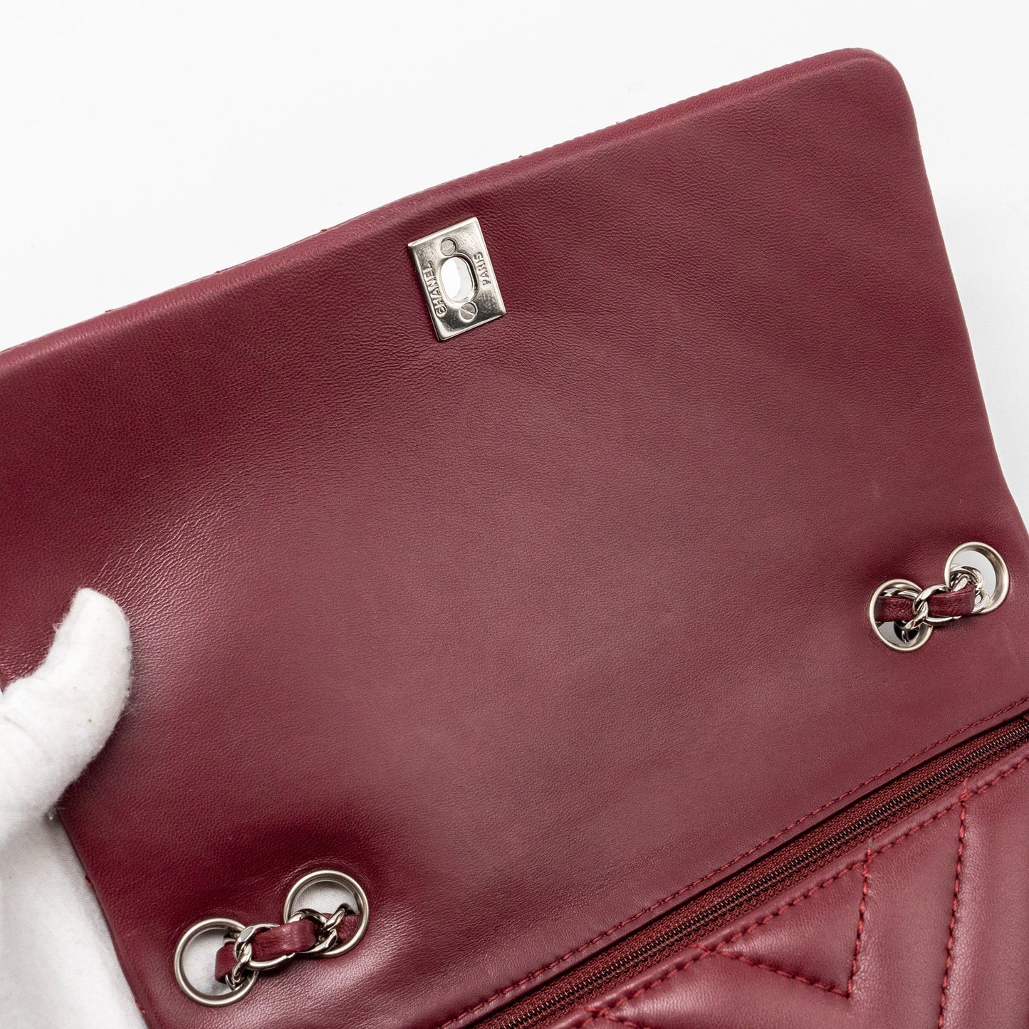 Chanel Chevron Flap bag Lambskin dark red