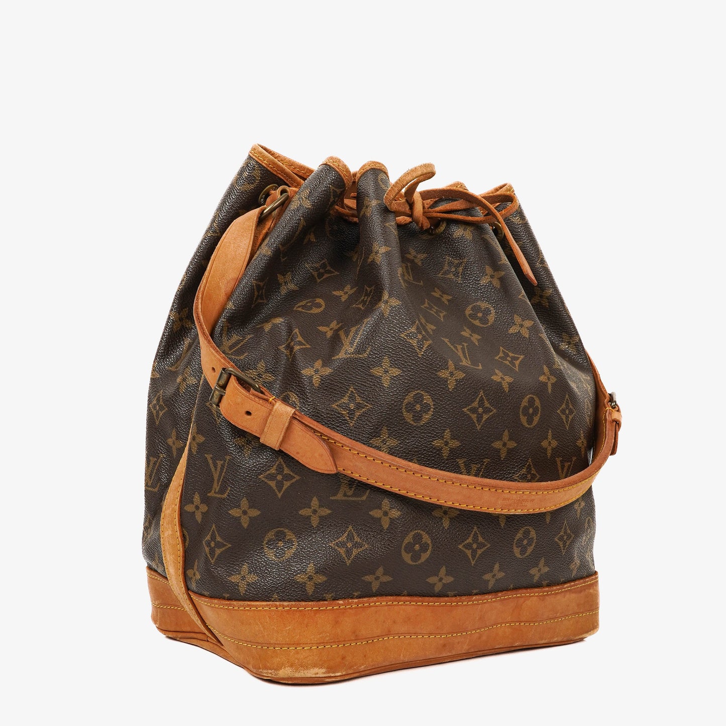 Louis Vuitton Noe Grande GM Monogram Canvas Shoulder Bag