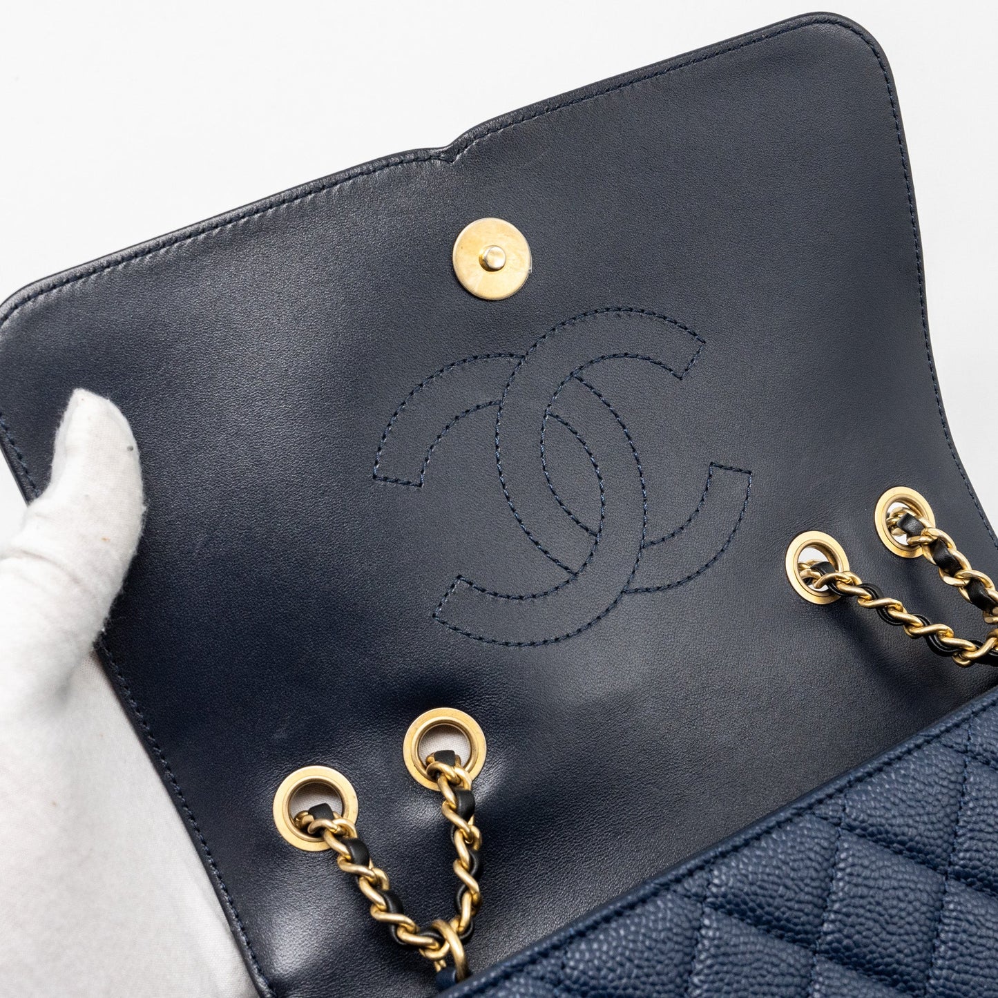 Chanel Filigree flap bag Caviar Navy/black