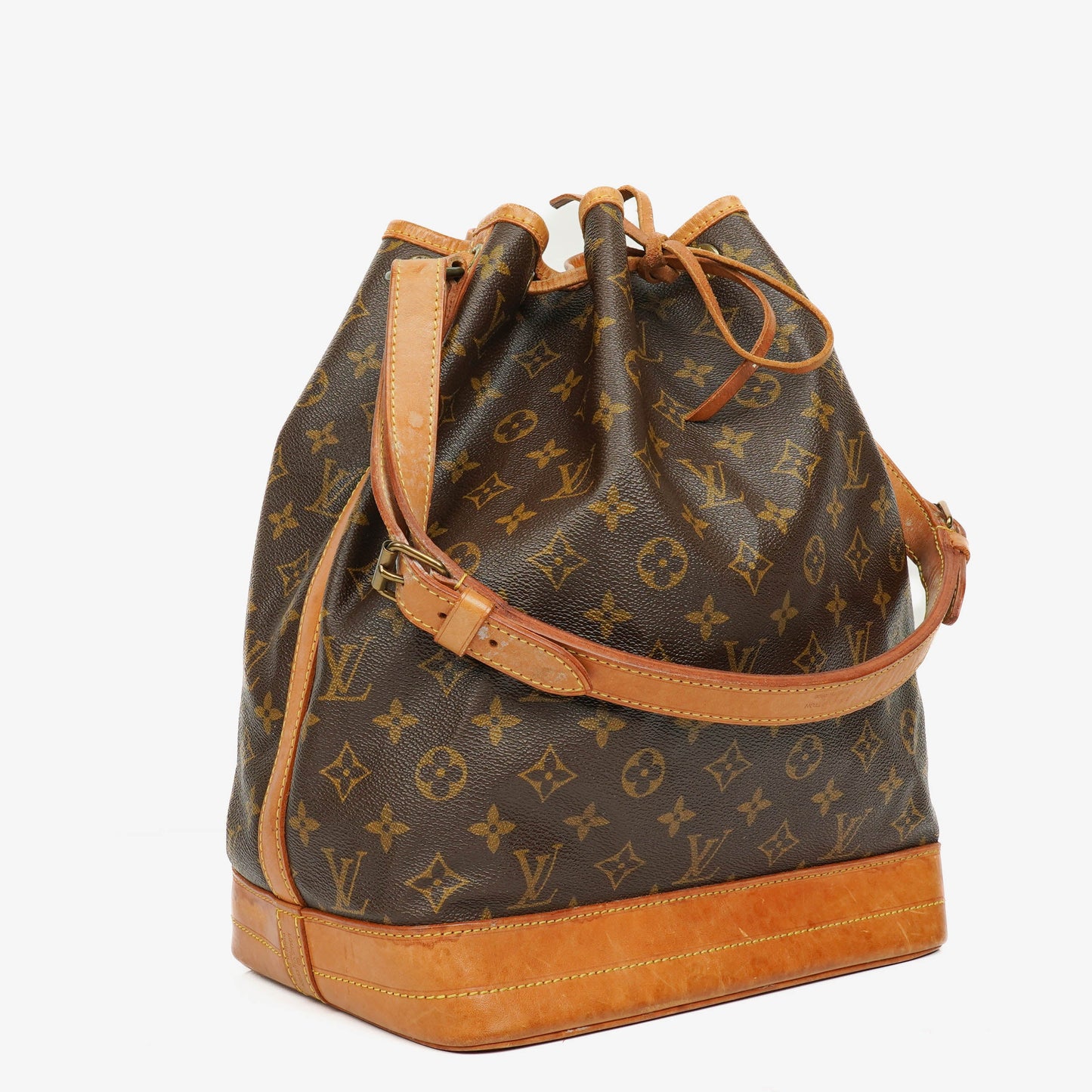 Louis Vuitton Noe GM Monogram Canvas Shoulder Bag