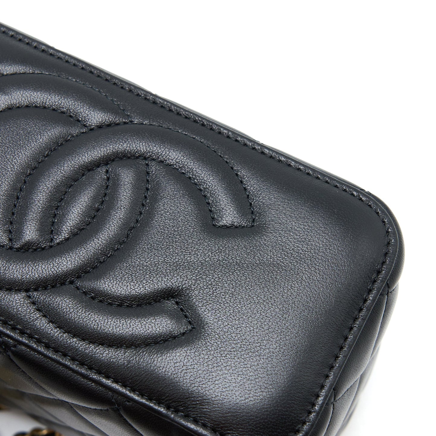 Chanel Pearl Crush Long Vanity Lambskin Black  (Microchip)