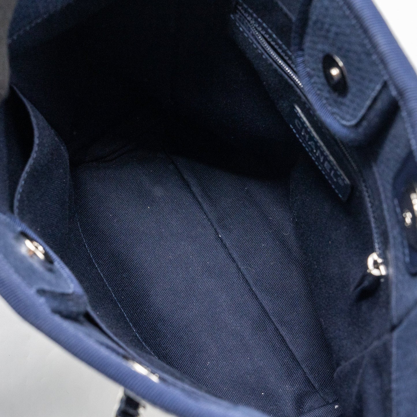 CHANEL SMALL DEAUVILLE TOTE BAG CANVAS NAVY  (Microchip)