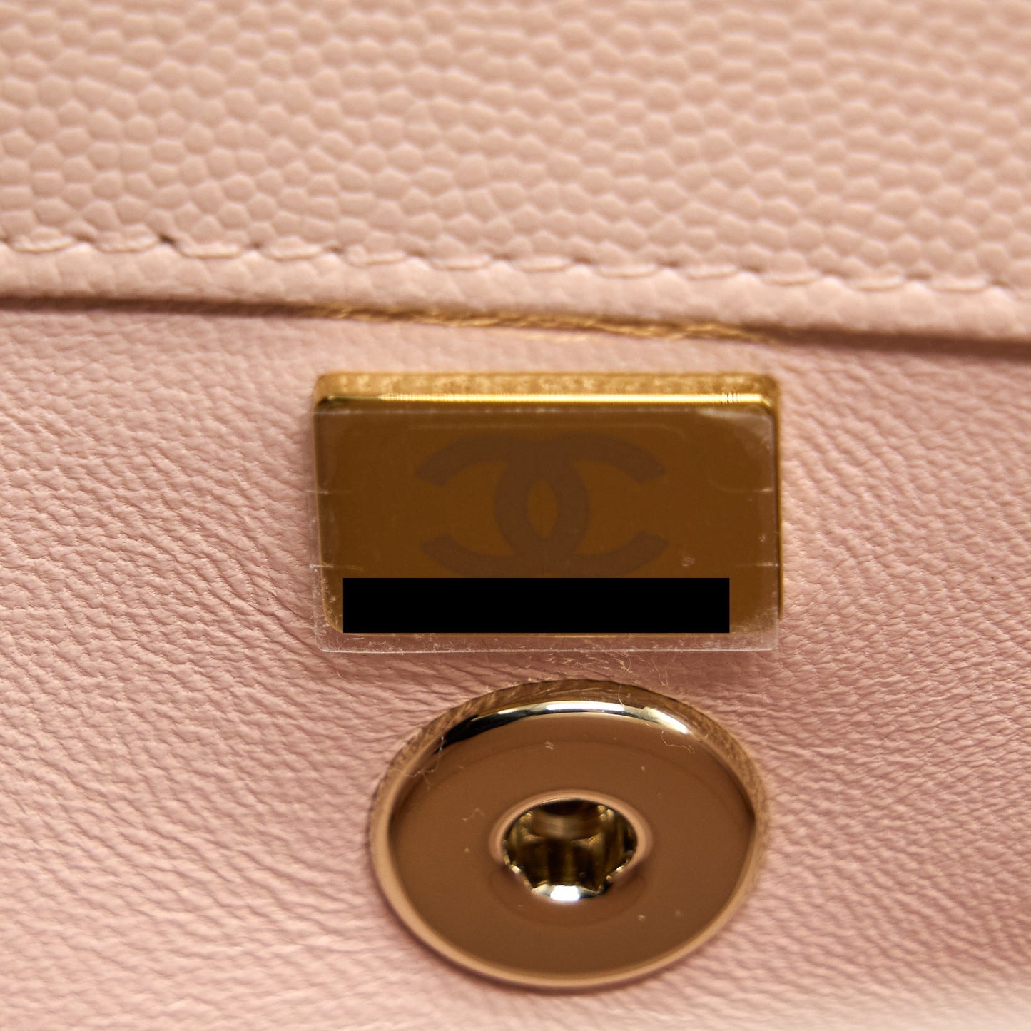 Chanel 21A Small Coco Handle Caviar ND022 Rose Clair / Light Pink L