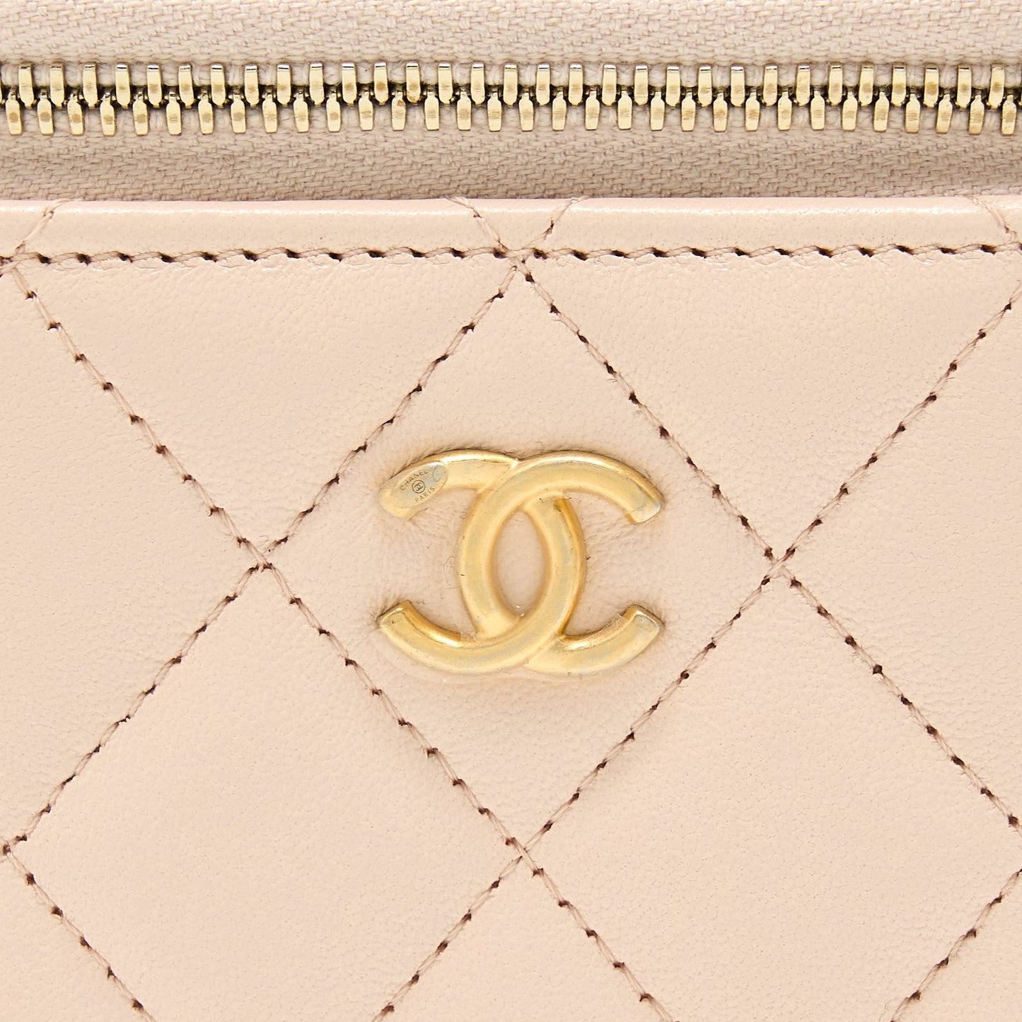 Chanel Pearl Crush Mini Vanity With Chain Lambskin Light Pink