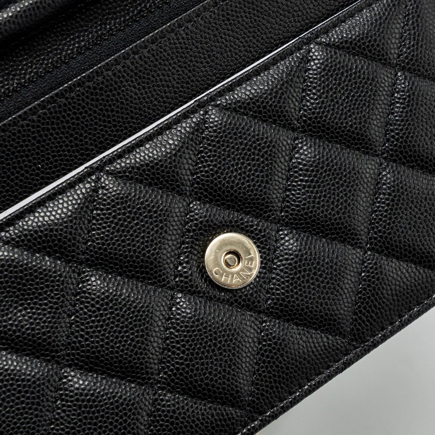 Chanel Detailed Logo Wallet On Chain Caviar Black L (microchip)