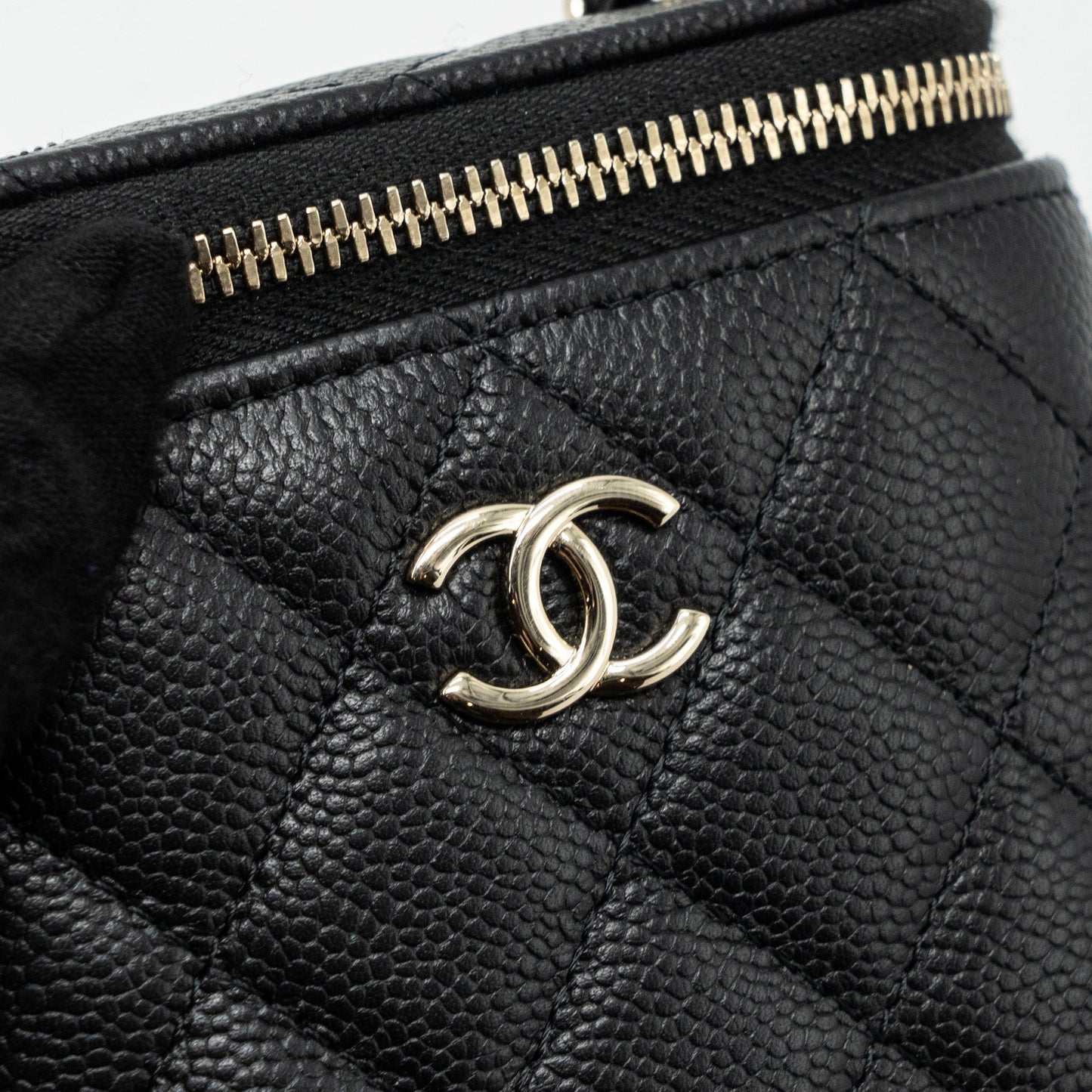 Chanel Vanity Case With Detailed Chain Caviar Black L