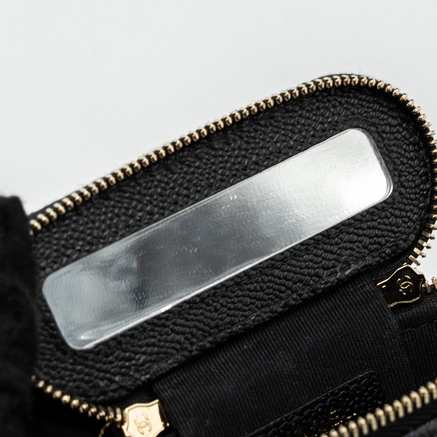 Chanel Vanity Case With Detailed Chain Caviar Black L