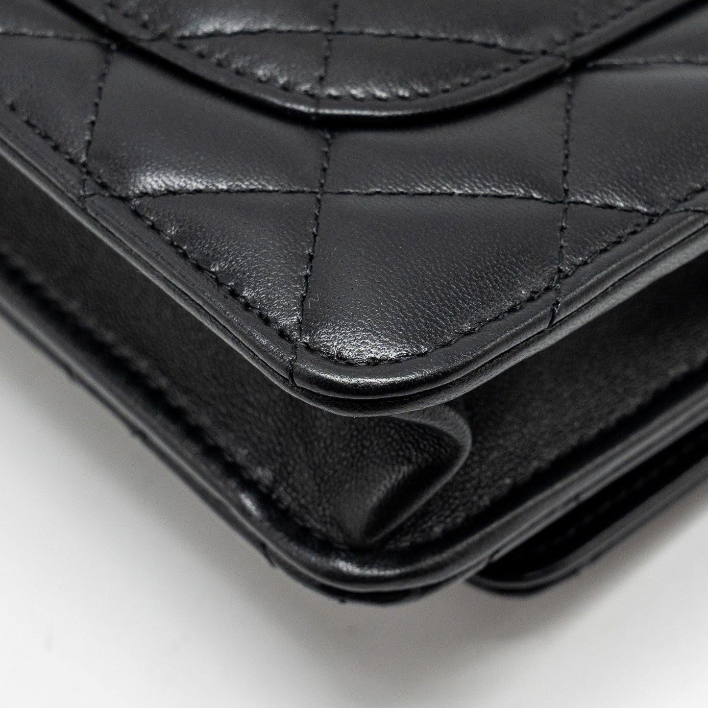 Chanel Pearl Detailed Top Handel Wallet On Chain Lambskin Black L (Microchip)