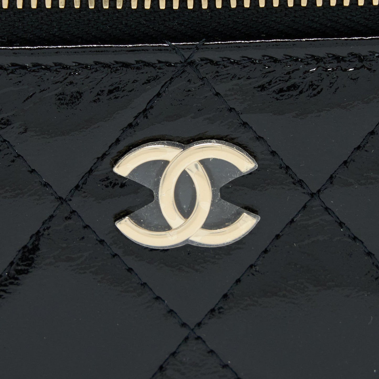 Chanel Vanity Case Glazed Lambskin Black L