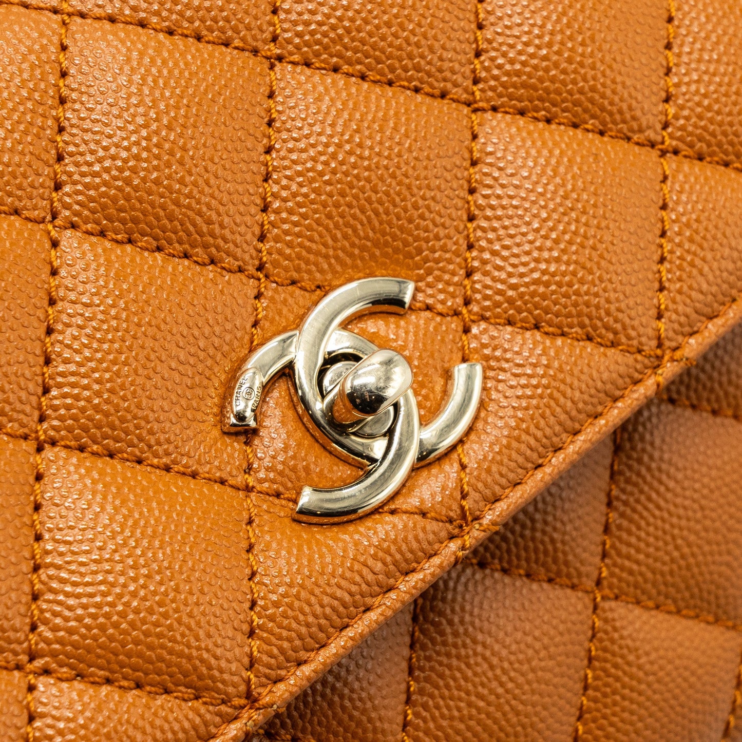 CHANEL SMALL COCO HANDLE CAVIAR CARAMEL  (Microchip)