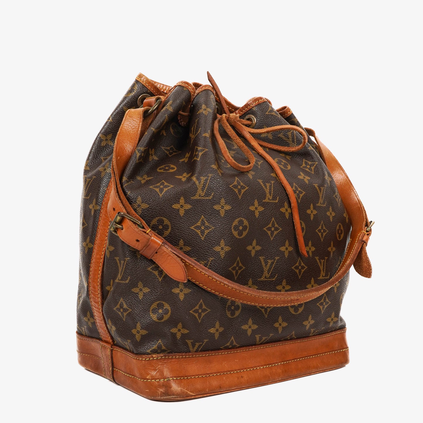 Louis Vuitton Noe Grande GM Monogram Canvas Shoulder Bag