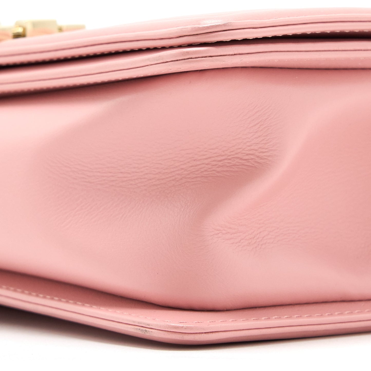 Chanel Medium Boy Bag Calfskin Pink L