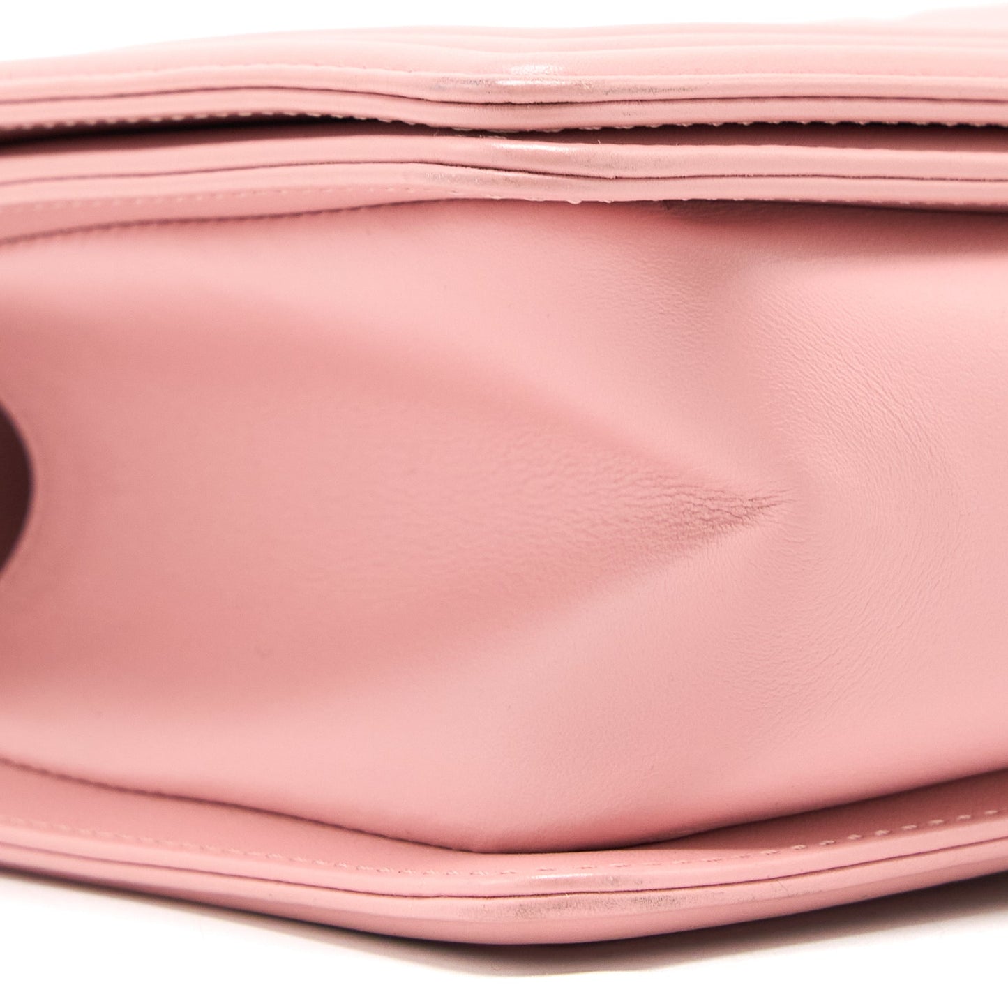 Chanel Medium Boy Bag Calfskin Pink L