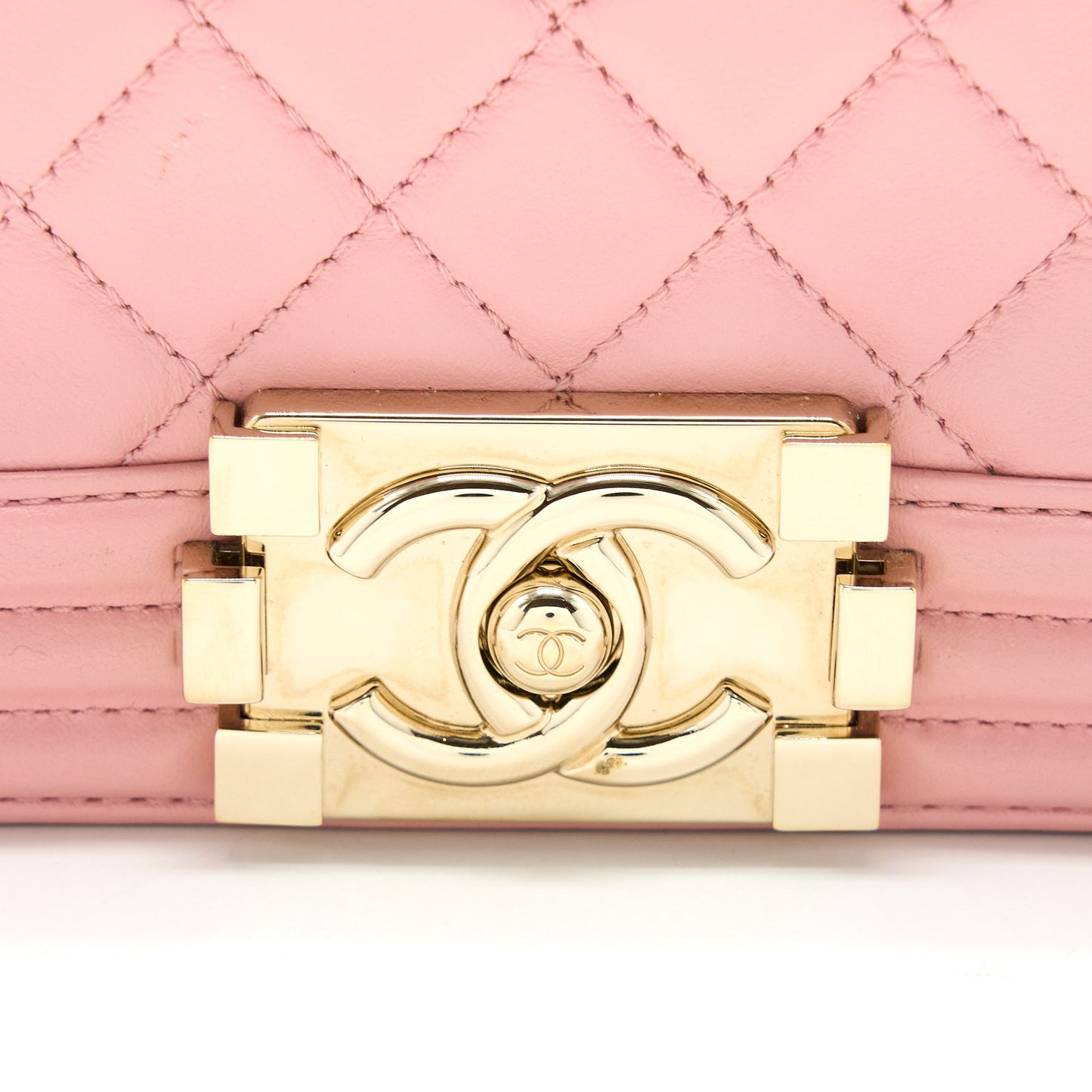 Chanel Medium Boy Bag Calfskin Pink L