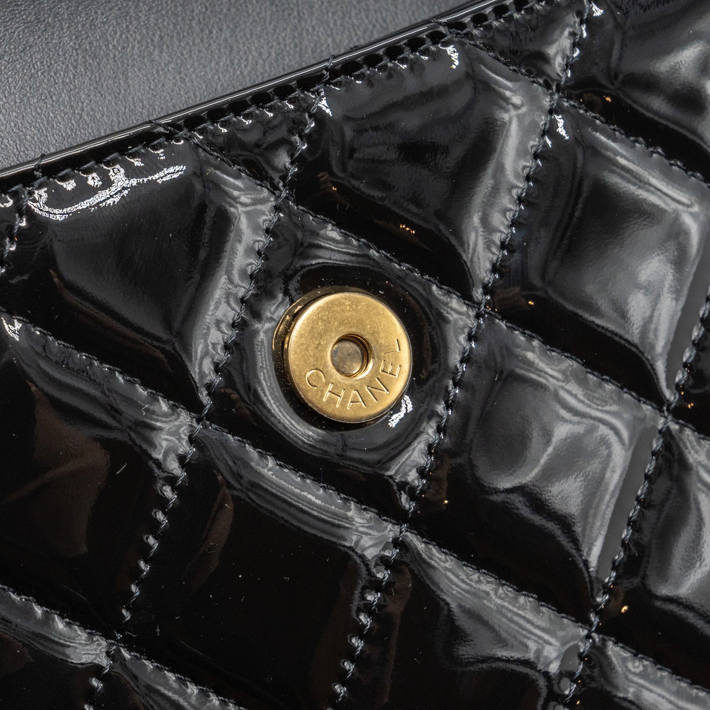 Chanel 23K hoop bag patent black  (microchip)