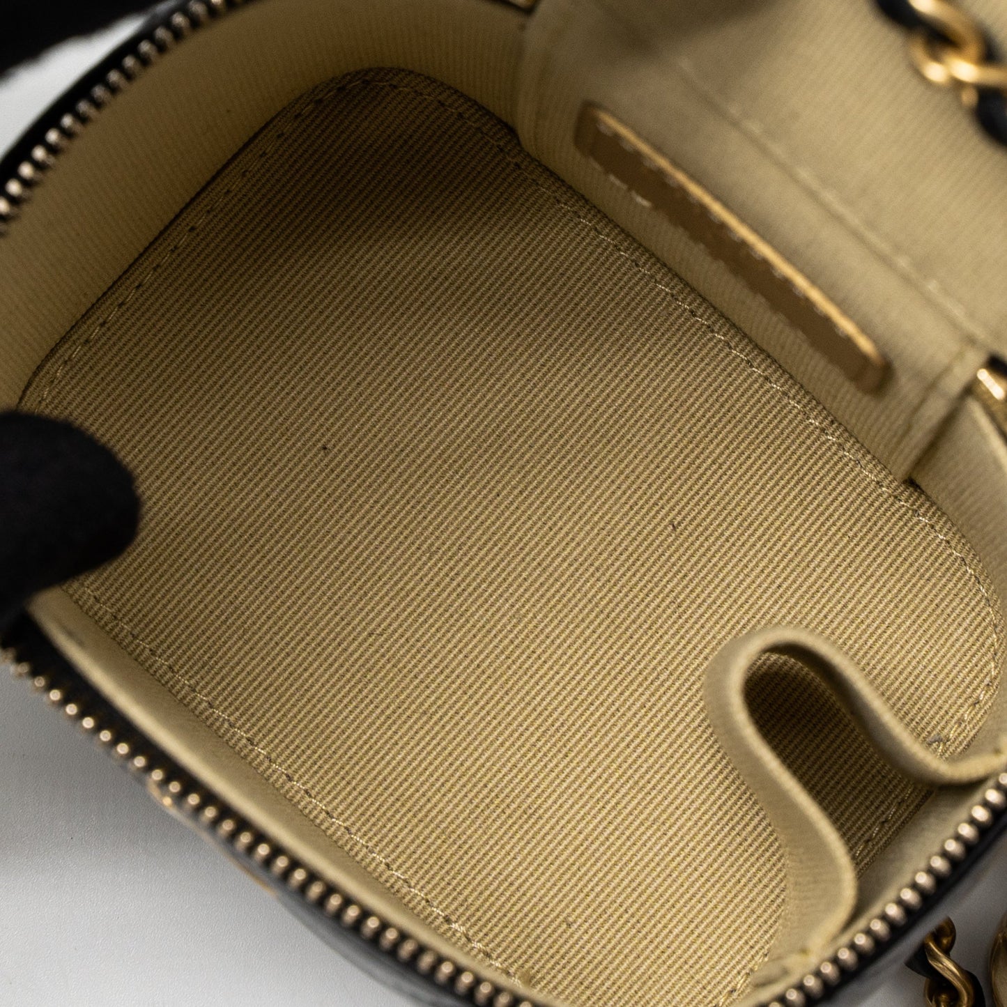 Chanel Pearl Crush Mini Vanity Case Lambskin Black