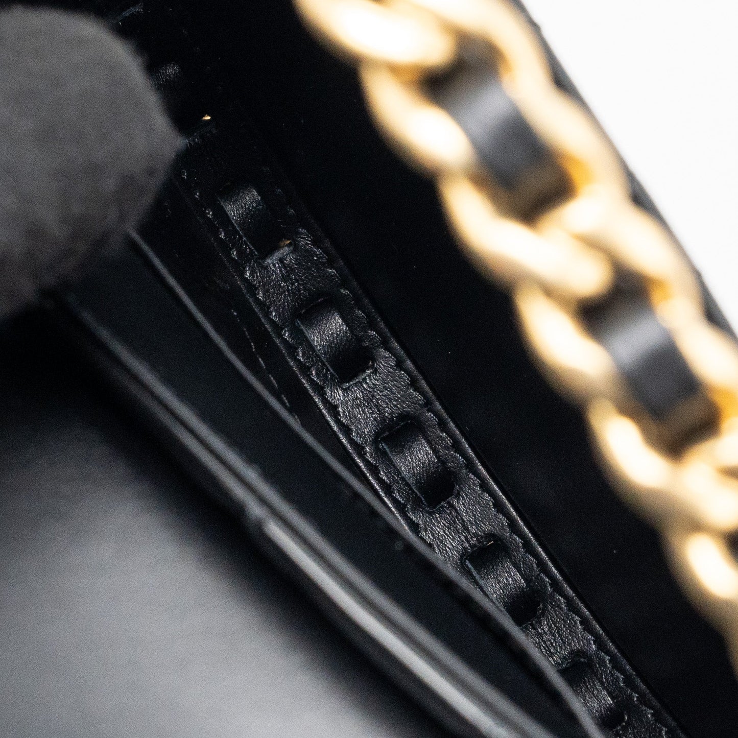 Chanel 23K hoop bag patent black  (microchip)