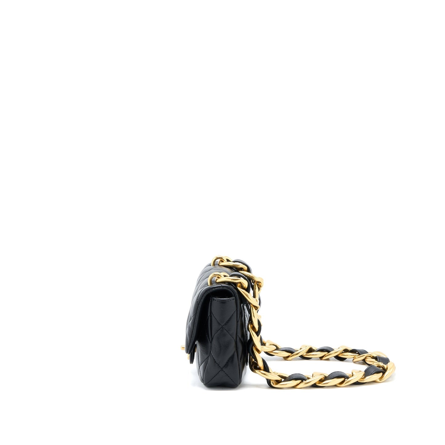 Chanel 22S Giant Chain Flap Shoulder Bag Lambskin Black  (Microchip)