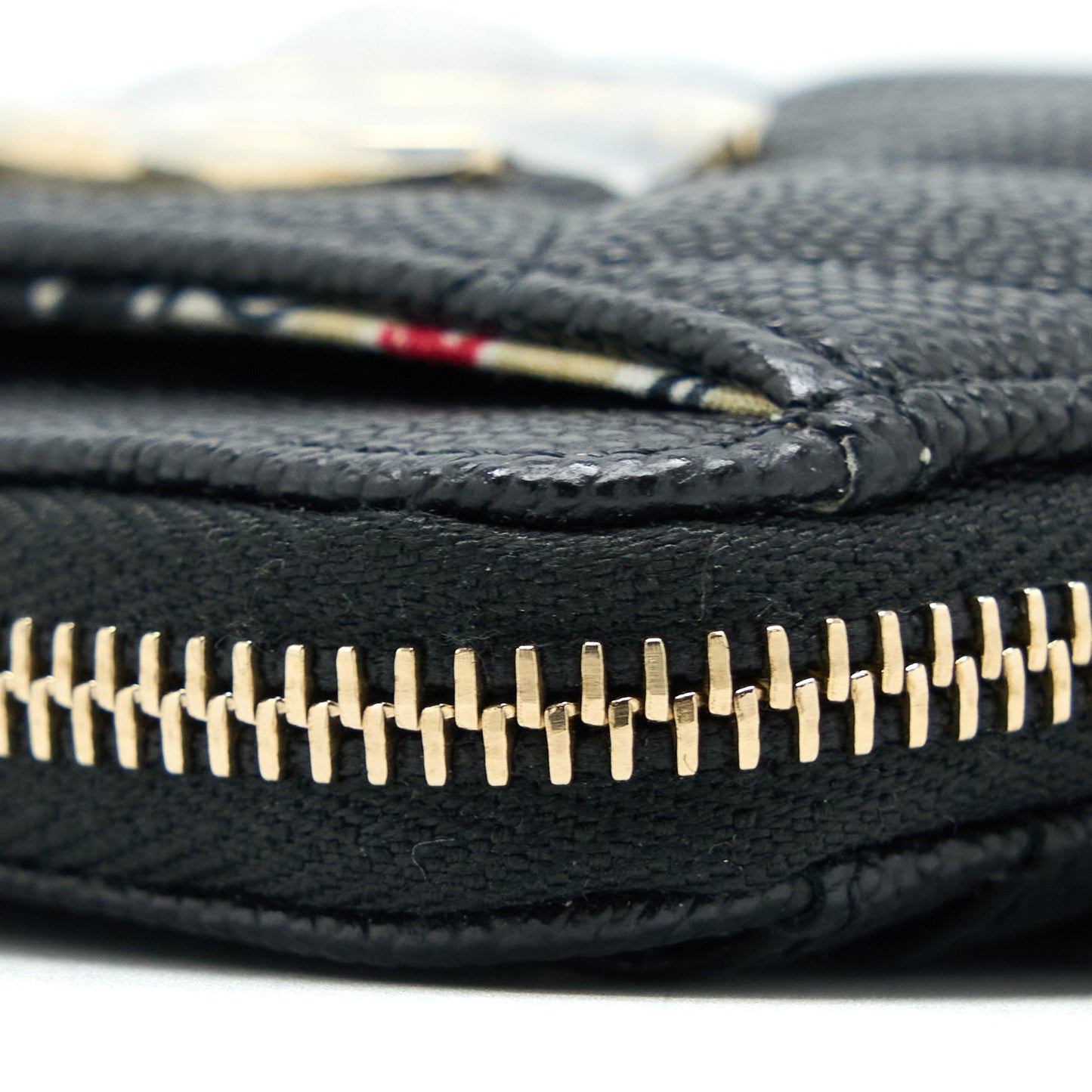 Chanel 23C Zipped Coin Purse Caviar Black L (Microchip)