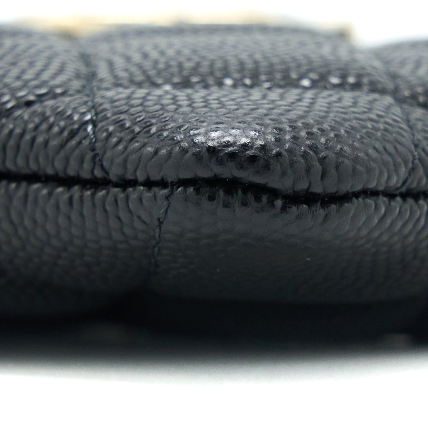 Chanel 23C Zipped Coin Purse Caviar Black L (Microchip)