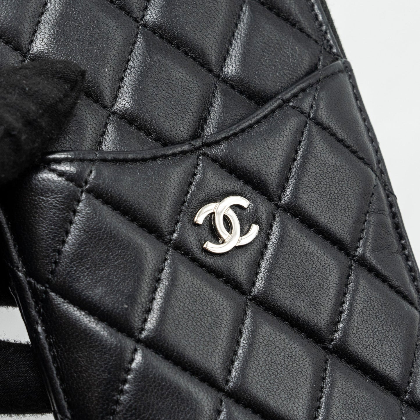 Chanel phone zip pouch lambskin Black