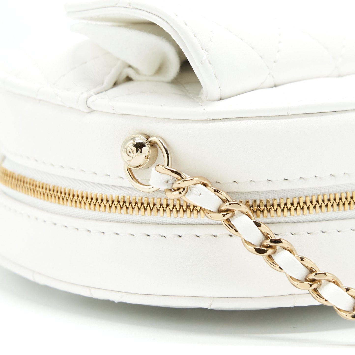 Chanel 22S Heart Bag Lambskin White L