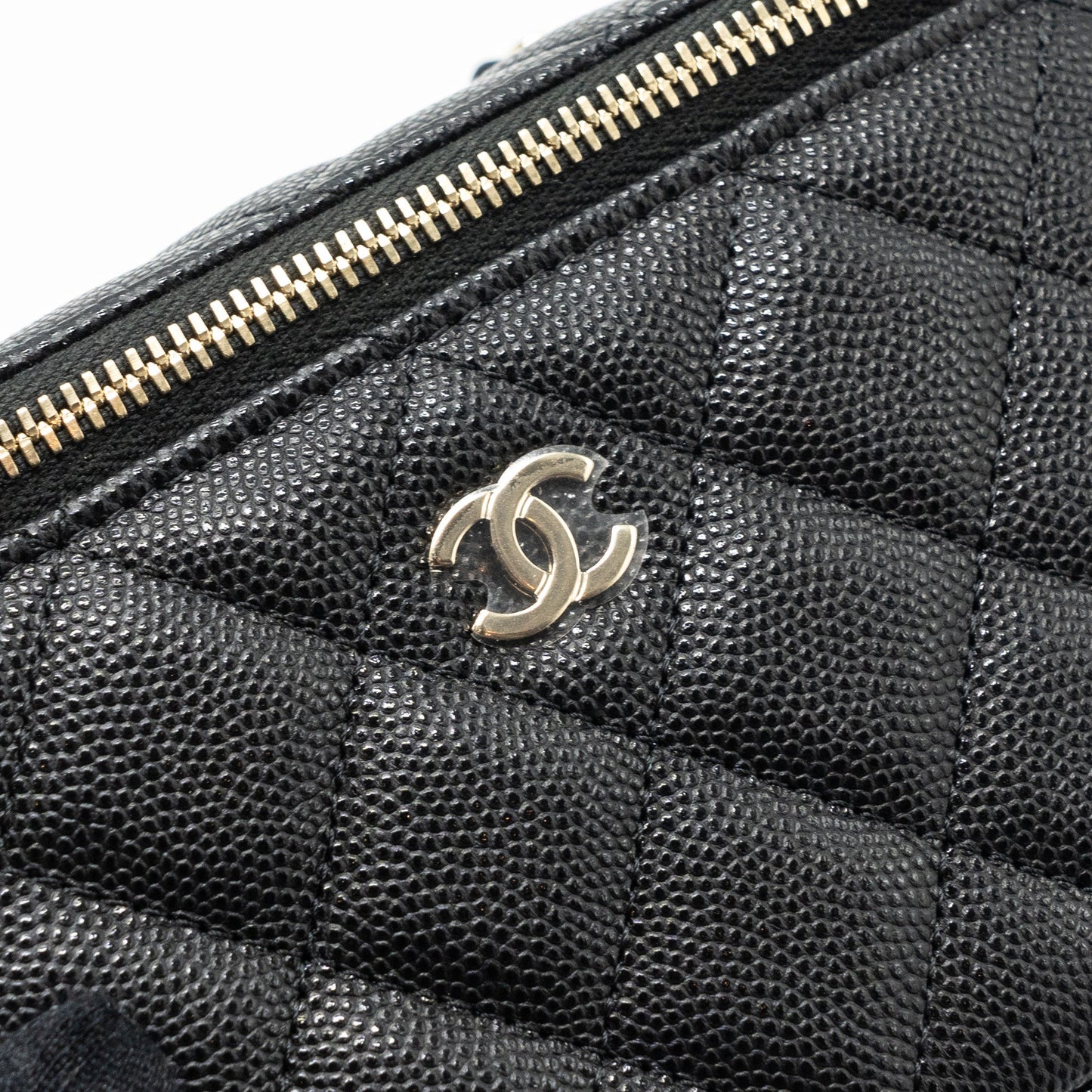Chanel long vanity with chain caviar black L