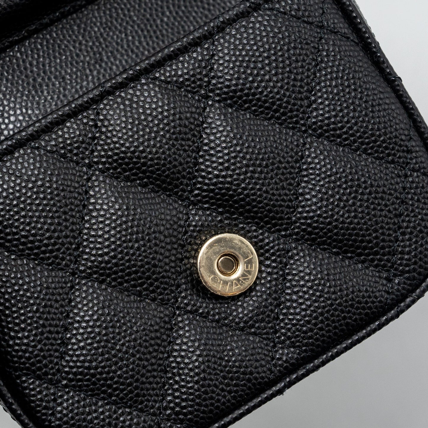 Chanel Mini Clutch With Chain Caviar Black L (microchip)