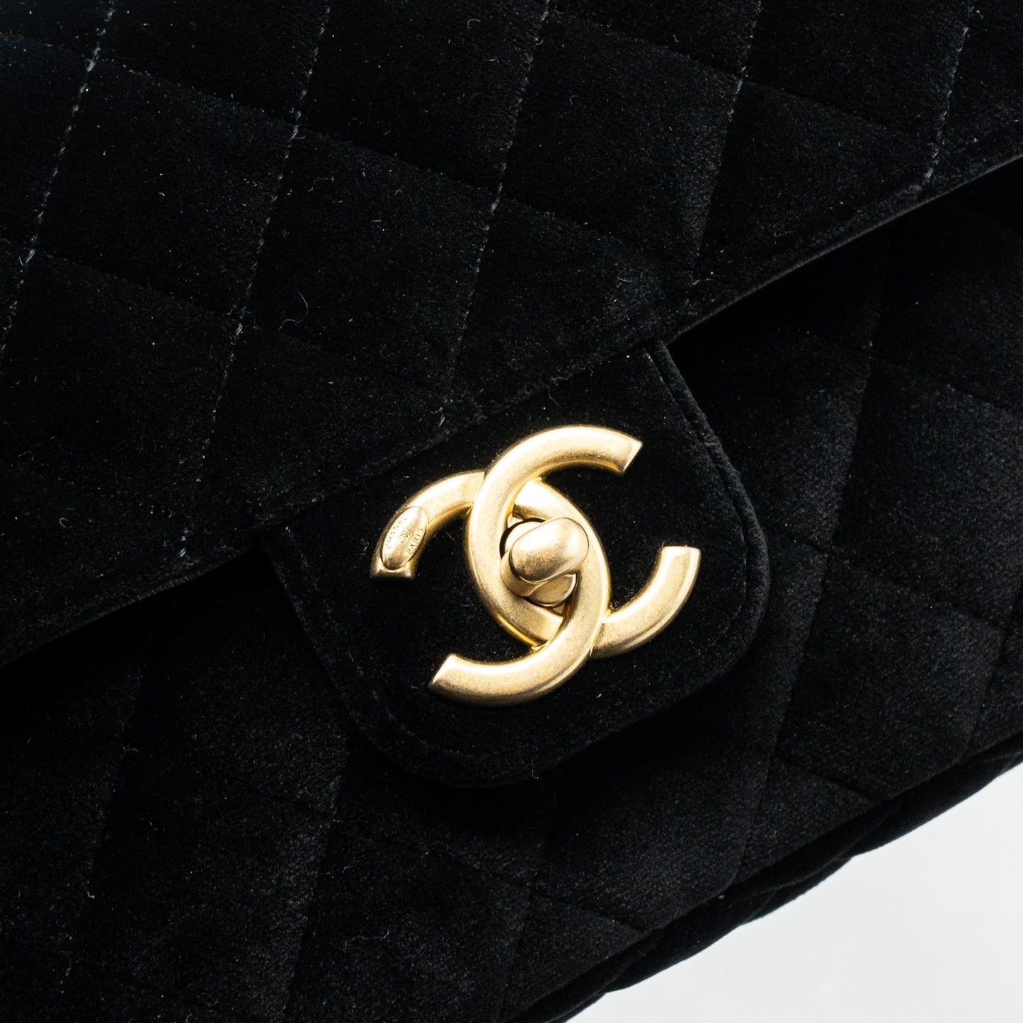 Chanel 22B Chanel on chains square flap bag velvet black  (Microchip)