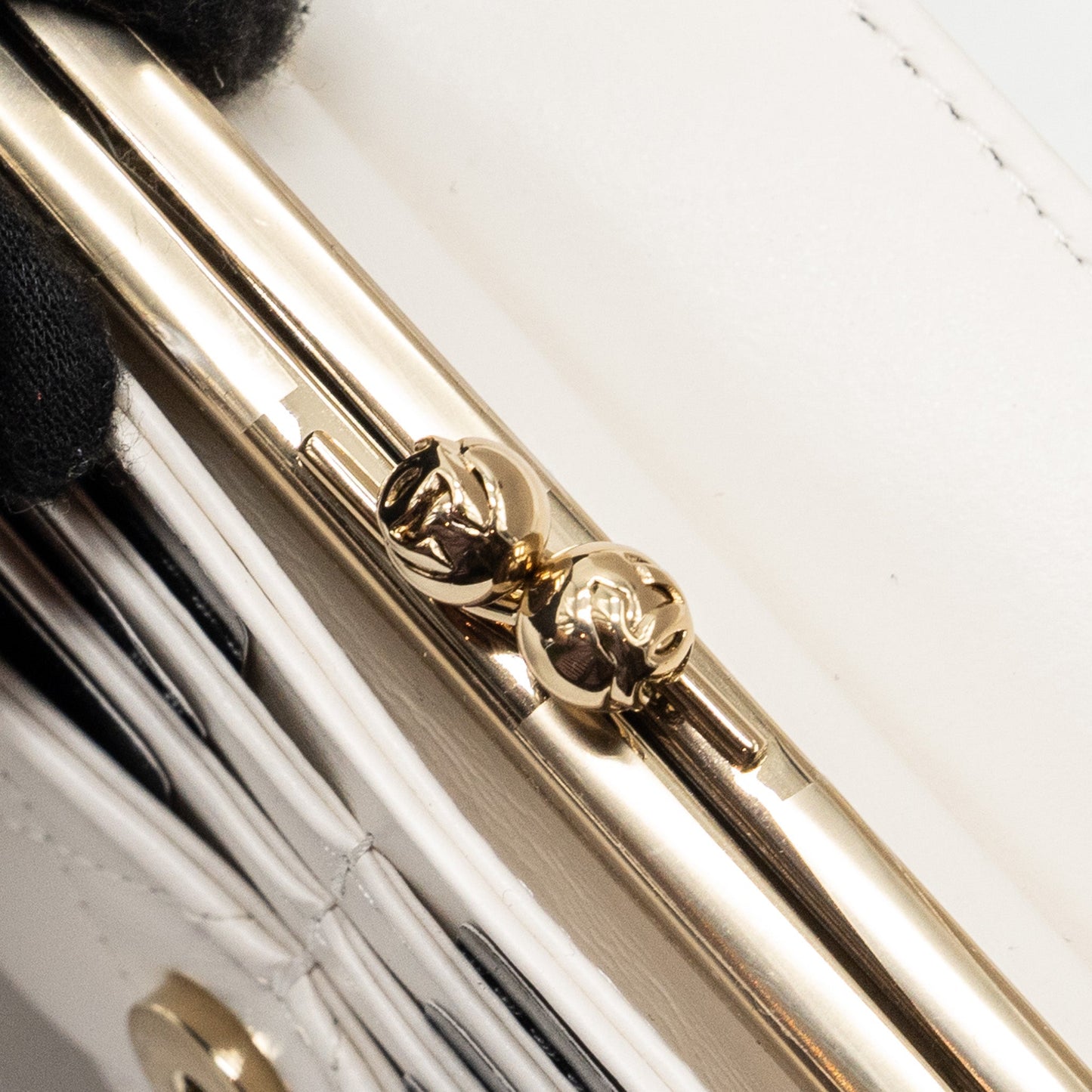 Chanel Top Handle Flap Wallet with chain Lambskin White L (Microchip)