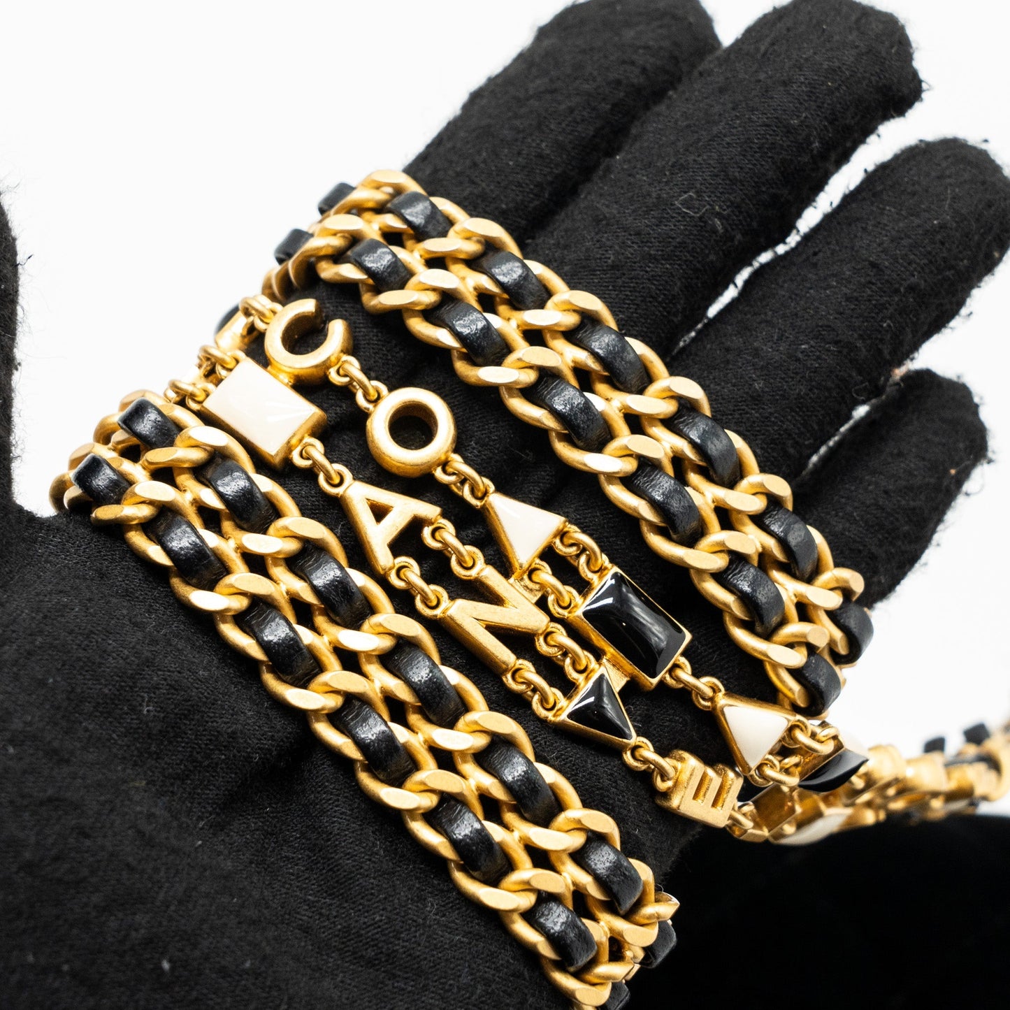 Chanel 22B Chanel on chains square flap bag velvet black  (Microchip)