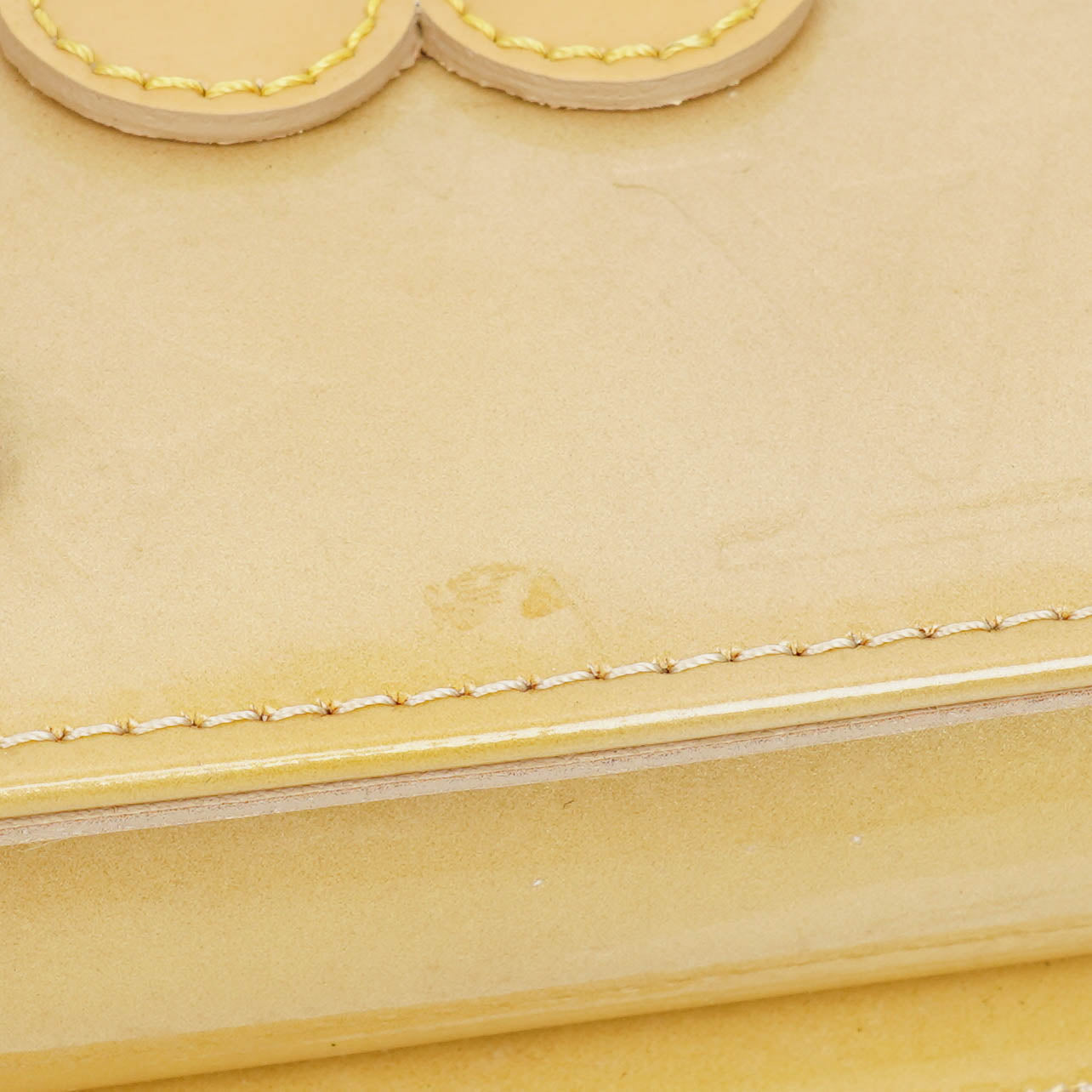 Louis Vuitton Vernis Lexington Fleurs Pochette