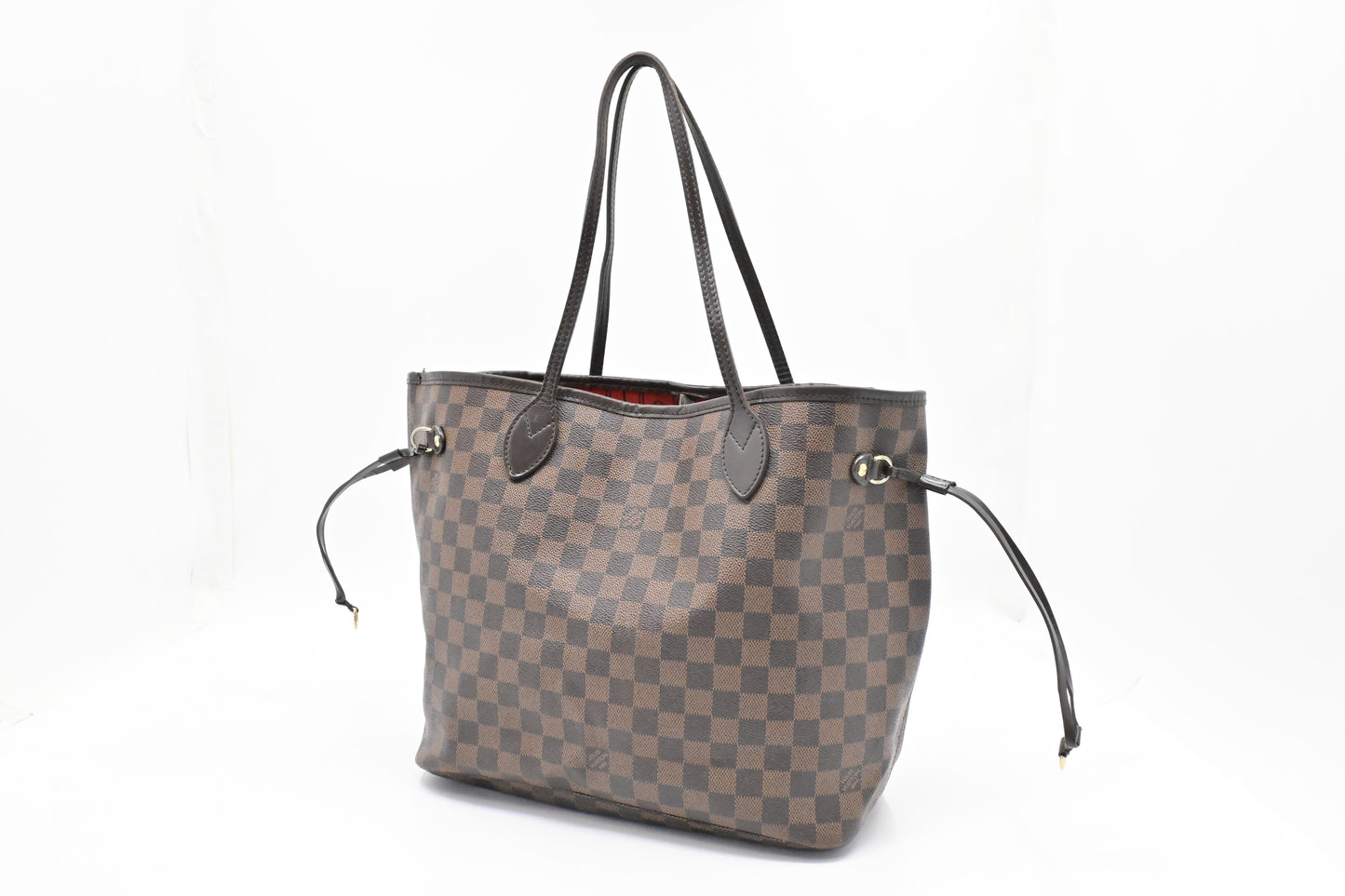 Louis Vuitton Neverfull MM in Damier Ebene Canvas
