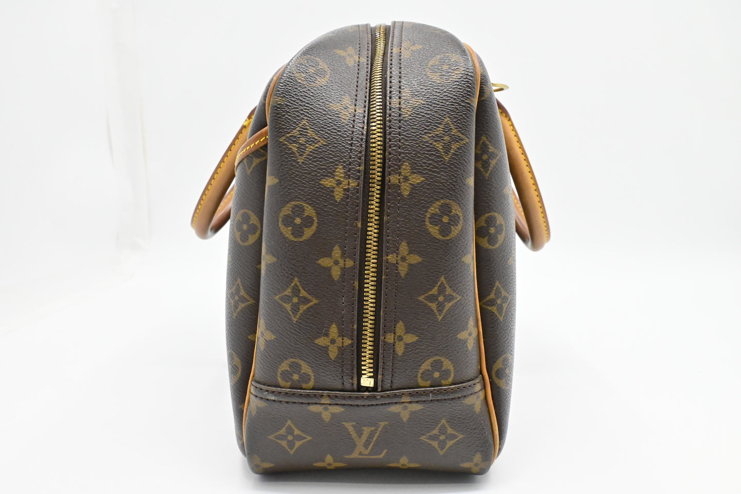 Louis Vuitton Deauville in Monogram Canvas