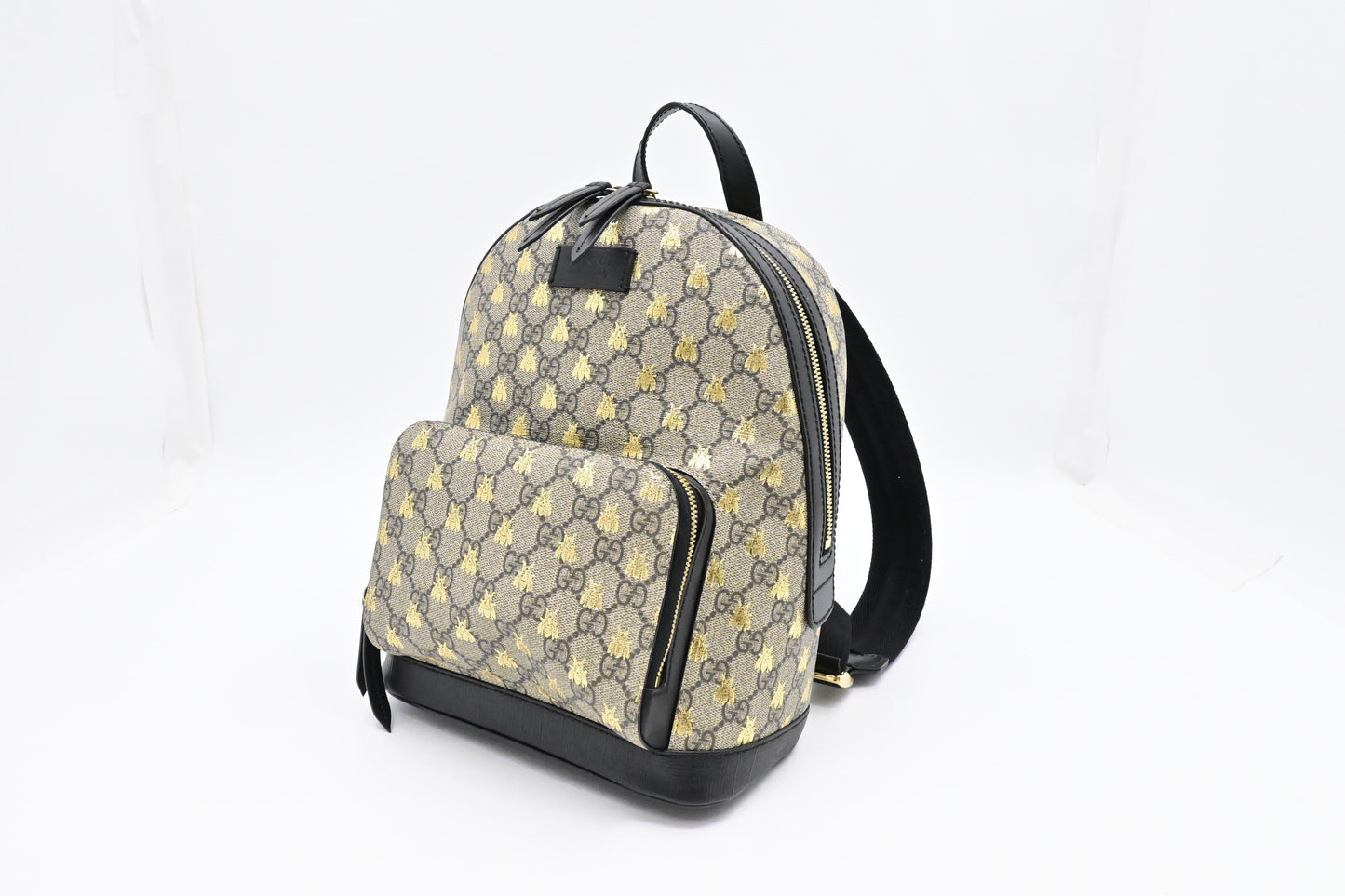 Gucci Bees Small Backpack in GG Supreme Canvas