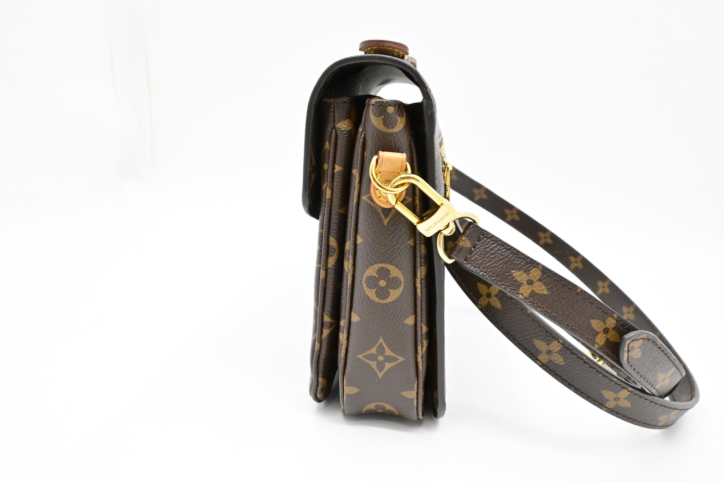 Louis Vuitton Pochette MÃ©tis in Monogram Canvas