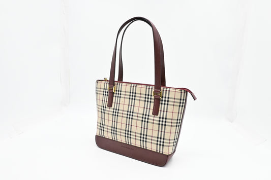 Burberry Shoulder Bag in Cream Checked Canvas