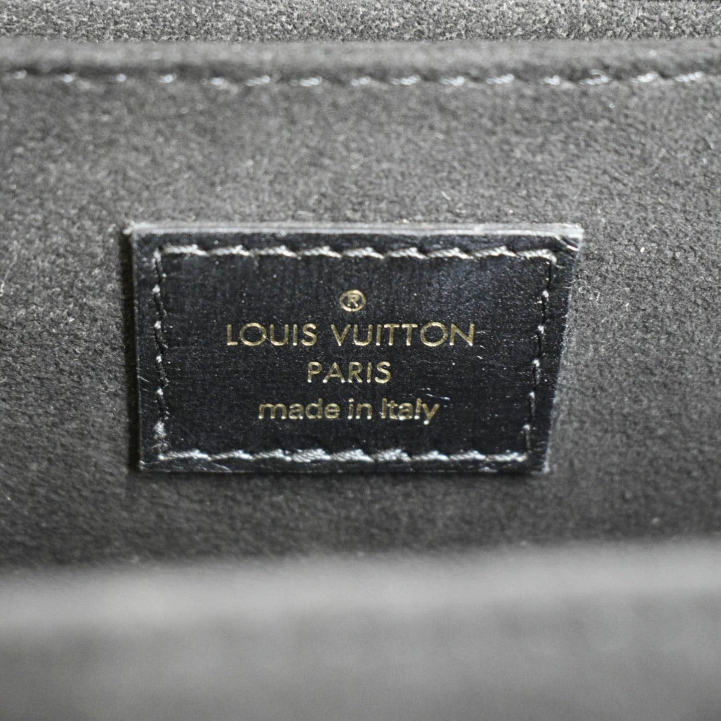 LOUIS VUITTON Metis Pochette Brogue Reverse Monogram Shoulder Bag Black