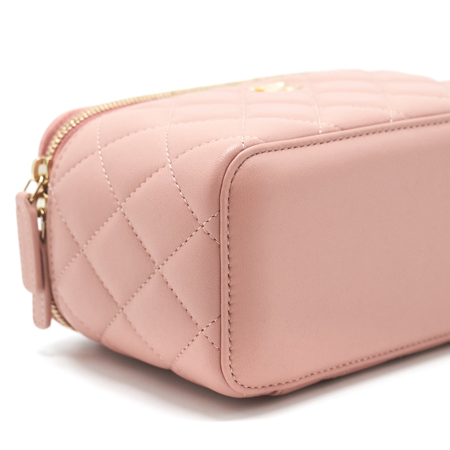 Chanel 21B Pearl Crush Long Vanity with Chain dark Pink
