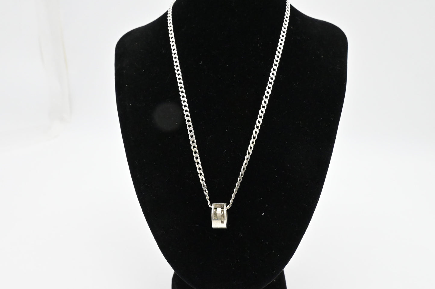 Gucci G-Ring Necklace in Sterling Silver