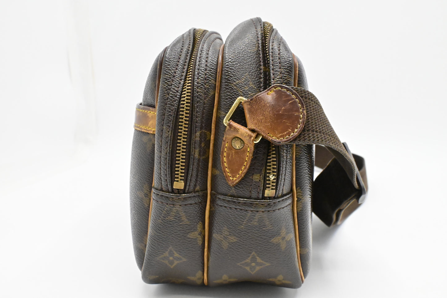 Louis Vuitton Reporter PM in Monogram Canvas