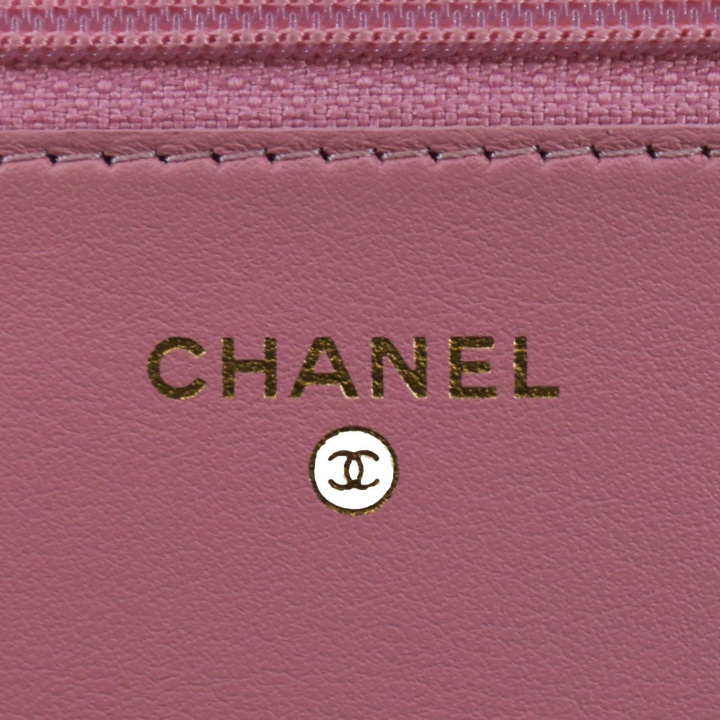 CHANEL Boy Flap Quilted Leather Shoulder Bag Pink